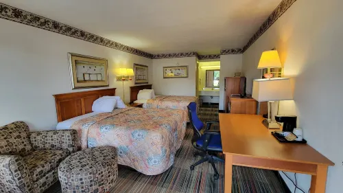Imperial Lodge Hotels in Humphreys County
