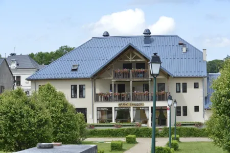 Auberge d'Aranc Отели в г. Тезийё