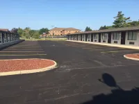 Super 9 Motel Troy - parking