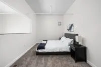 2Br 2BA in the Block Apartment by CozySuites