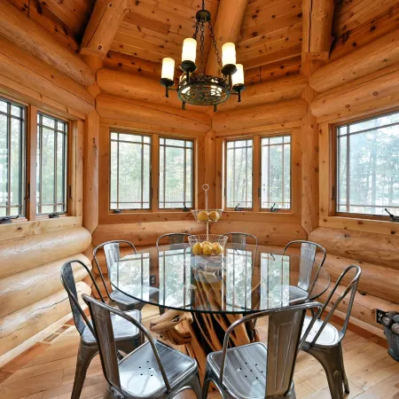 Osprey Lake Cabin 4 Bedroom Home by RedAwning