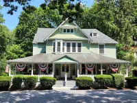 Vine Cottage Inn Hotels in 