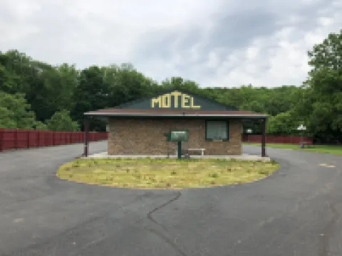 Chateau Lodge Hotels in Ogle County