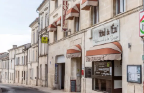 Hôtel Restaurant de l'Ecu Hotels in Jonzac