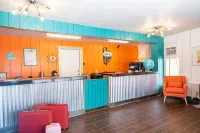 The Atomic Blue Motor-Inn Hotels in Monticello