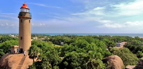 Lee Crysstal Hotels in Covelong