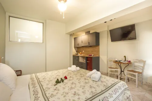 Limonero New City Apartment 2 with Private Parking Hôtels à : Frini