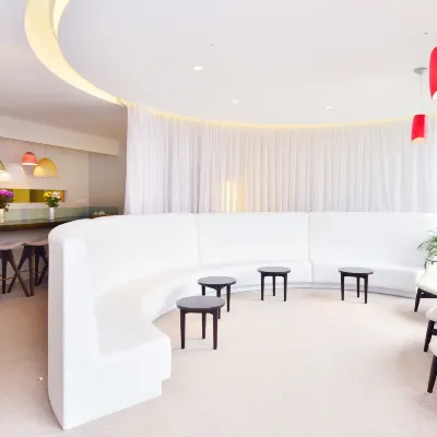 أكسيوم بارك هوتل Hotels near باترسي
