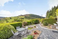 Henrhiw Bach Hotels in Ysbyty Ifan