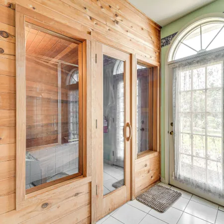 Geneva Vacation Rental w/ Vineyard & Lake Views!