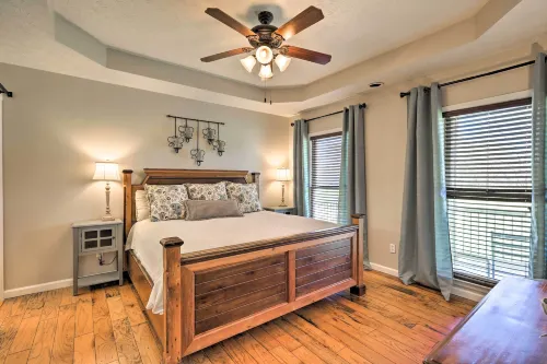 Pine Mountain Valley House w/ Pool & Grill! - parking