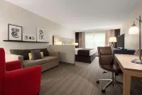 Country Inn & Suites by Radisson, Decorah, IA - Spa