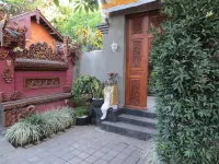Putri Homestay Hotels in der Nähe von Strand Segara