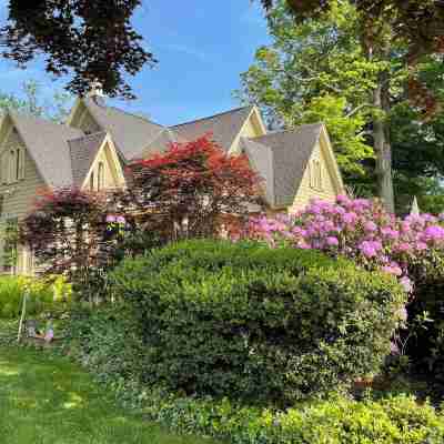 The Gables of Rhinebeck Hotel Exterior