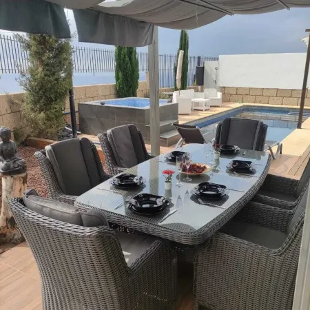 LUXURY VILLA ATLANTIC VIEWS PRIVATE HEATED POOL TENNIS COURT BBQ WIFI PARKING