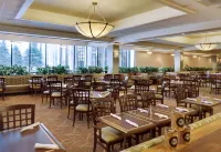 DoubleTree by Hilton Hotel Omaha Downtown