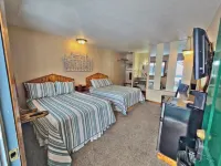 Cedar Wood Inn - 2-Star