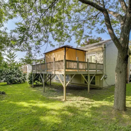 Great for Families: Waterville Retreat w/ Yard!