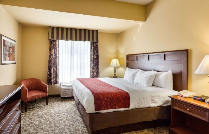 Comfort Inn & Suites