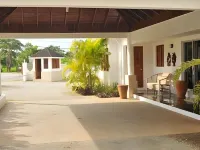 Negril Palms Hotels in Negril