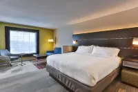 Holiday Inn Express & Suites Reading Airport Hotels in Spring Ridge