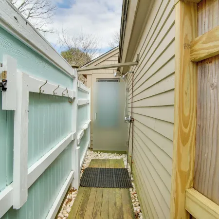 2 Mi to Beach: Charming Cape Cod Home w/ Patio!