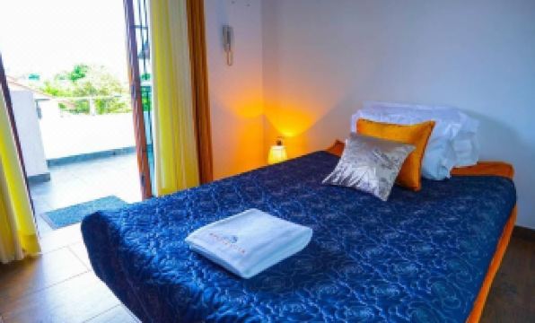 Serene Villa Airport Transit