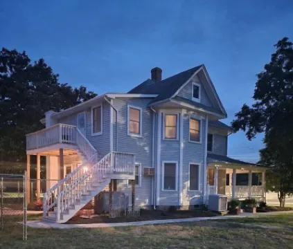 Getaway! Close to beach, outlet shopping & golf! Hotels in 