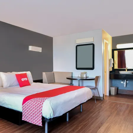 OYO Hotel Valdosta GA I-75