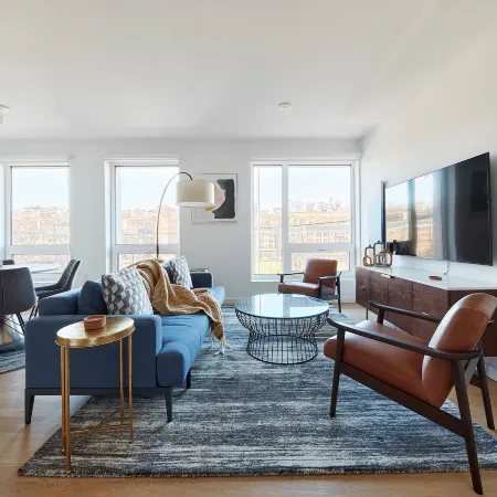 Stylish 2 Br w Roof Deck Access - Mins to NYC