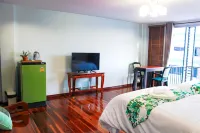 Menam Resort Hotels in Bang Len