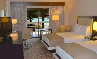 DoubleTree by Hilton Hotel Houston Hobby Airport Hotel dekat Bandara Hobby