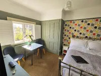 The Lodge Stanwell Hotels in Stanwell