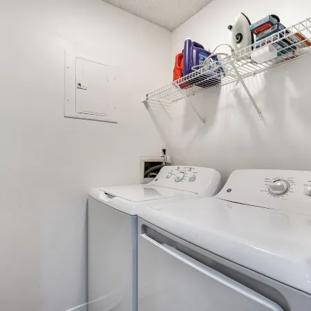 2Bedroom 2Bath Water View Apartment Отели в г. Халландейл Бич