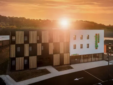 Greet Hôtel Orthez Bearn Отели в г. Беран