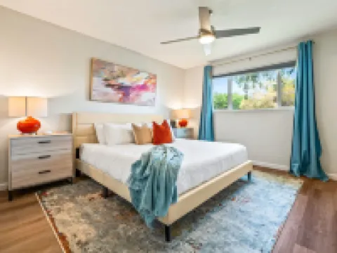 5Br Sleeps 10 Hot Tub Fire Pit Games & Walk to ASU - Homestays