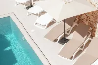 Silla Boutique B&B - Pools