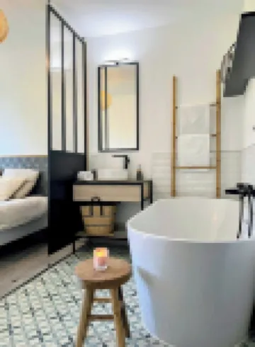 Villa spa rochelaise: Relaxation with Jacuzzi and Brasero