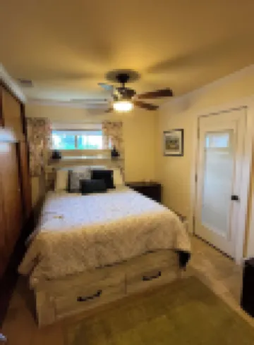 2026 Remodel! Downtown Oscoda - Lake Huron Beach and Pier! Sleeps 13