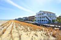 Oceanfront, Pristine 1br 1 Ba Condo, Relax And Rejuvenate By The Sea.