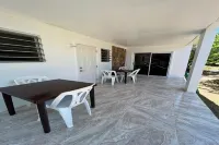 New Remodeled Modern 2 Bed, AC, Generator