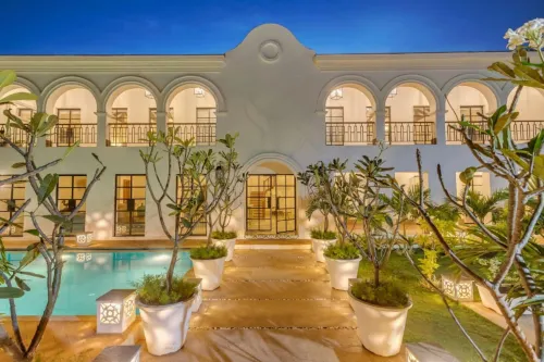 Casa Brilhante - 4BR Villa w Private Pool & Garden Hotels in Parra