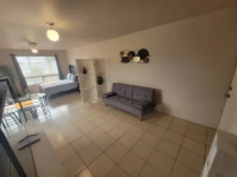 Beautiful & Comfortable Studio