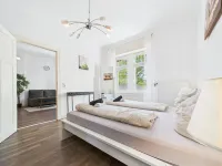 Central modern apartment I balcony I up to 4 persons