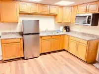 The Franklin Estate - Suite E- Private Apt-KingBed