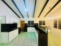 Spacious 4-bedroom apartment with WiFi, AC in charming Nakasi Hotels in Nasinu