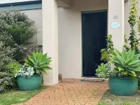 Ombak Beach Villa~Seaside ~Margaret River Hotels in Gnarabup