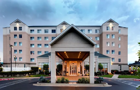 俄克拉何馬市機場希爾頓花園酒店