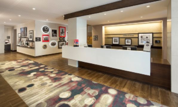 Hampton Inn & Suites Dallas / Downtown