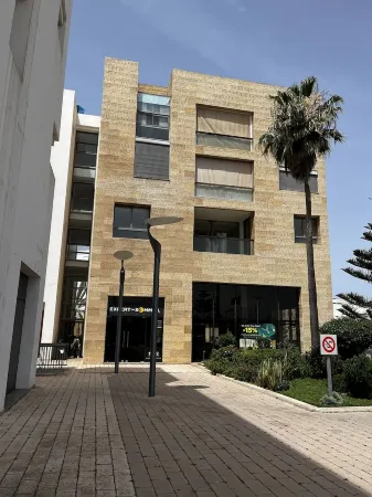 3-bedroom, 2-bathroom apartment in Marina de Salé, ideal for families